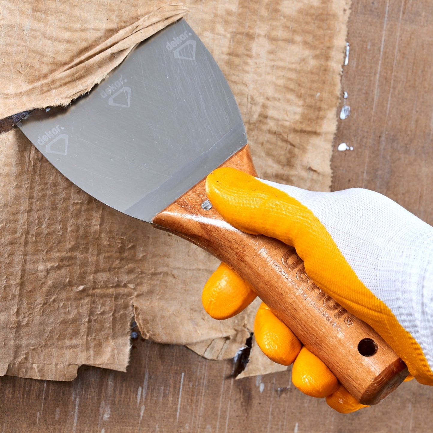 DEKOR Putty Knife - 3.15" - German Stainless Steel - Wooden Handle